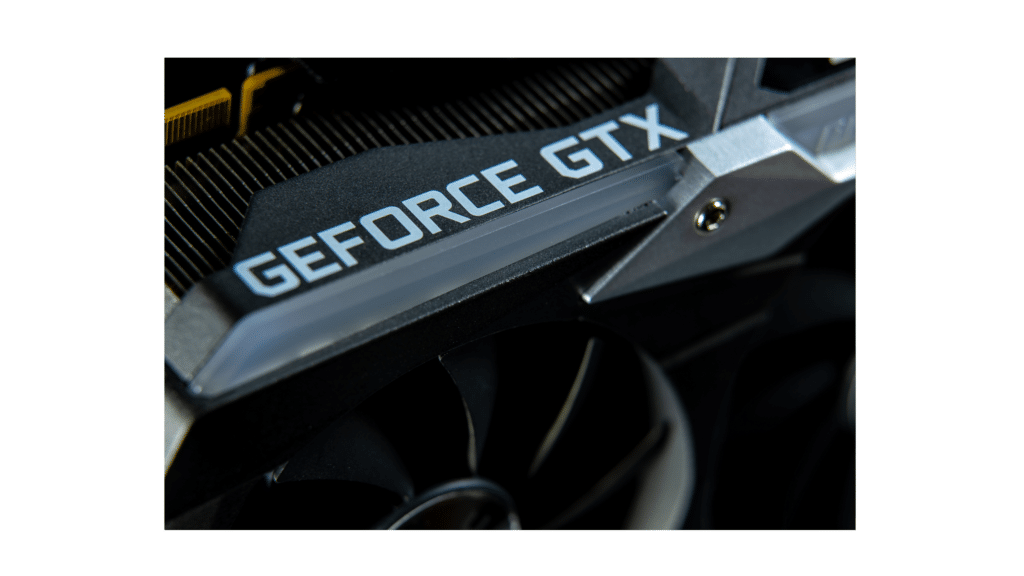 Carte graphique NVIDIA GeForce GTX en gros plan, mettant en valeur le design et le logo de la marque.